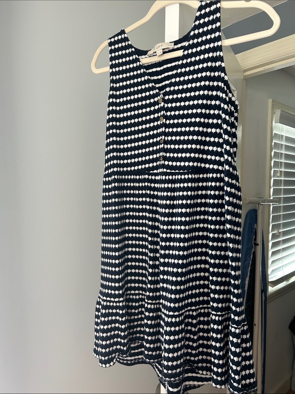 LOFT Navy and White Sleeveless Geometric Shift Dress